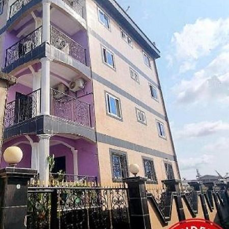 Residence Sighaka - Gold Apartment - Wifi, Gardien, Parking Douala Kültér fotó