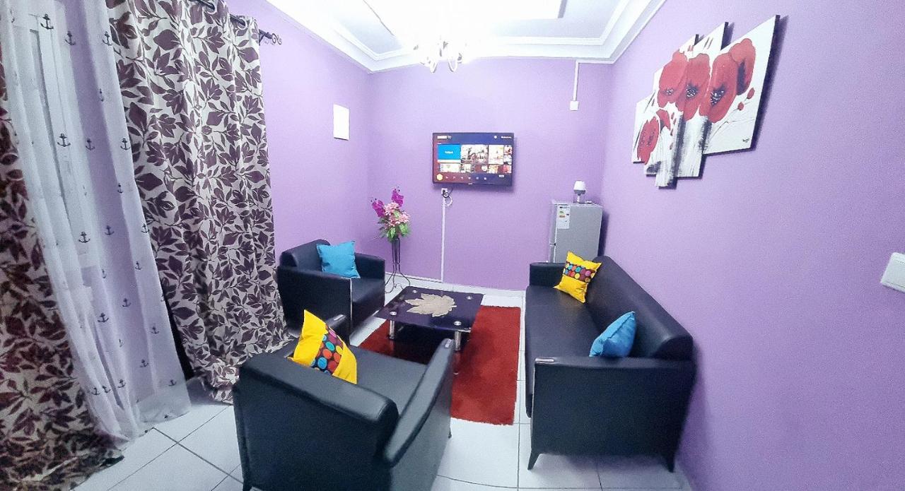 Residence Sighaka - Gold Apartment - Wifi, Gardien, Parking Douala Kültér fotó